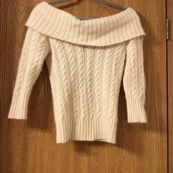 Express Sweater - Picture 2 of 3